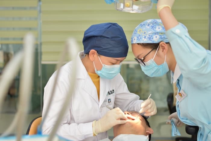 What is a Hollywood Smile Procedure? 2 healthcarebusinesstoday.com3 copy