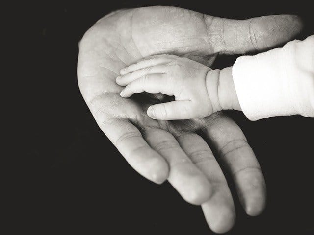 How Healthcare Plan Providers Can Use Financial Incentives to Increase Uptake 1 hands 918774 640