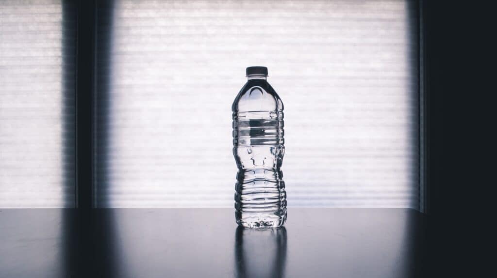 Clear Liquid Diet: Uses and Effectiveness 1 steve johnson N MqWXXZvNY unsplash