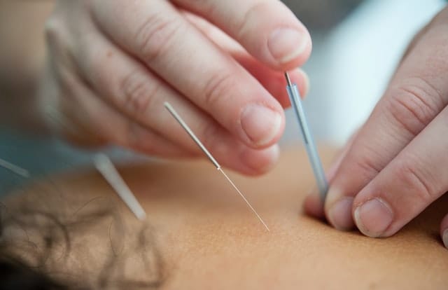 4 Alternative Medicine Tips That Might Help You 1 katherine hanlon QgcdtM9rA5s unsplash