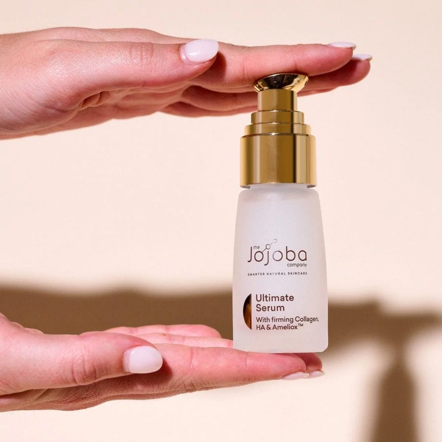 Natural Facial Oils vs Serums: What’s The Difference? 1 serum square