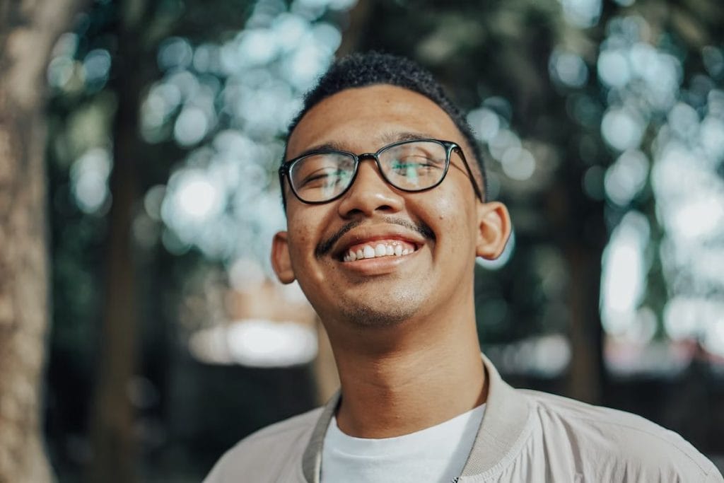 These 6 Symptoms Indicate That A Root Canal Is Needed 2 image 2