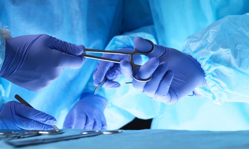 How To Integrate Surgical Students Into the Operating Room