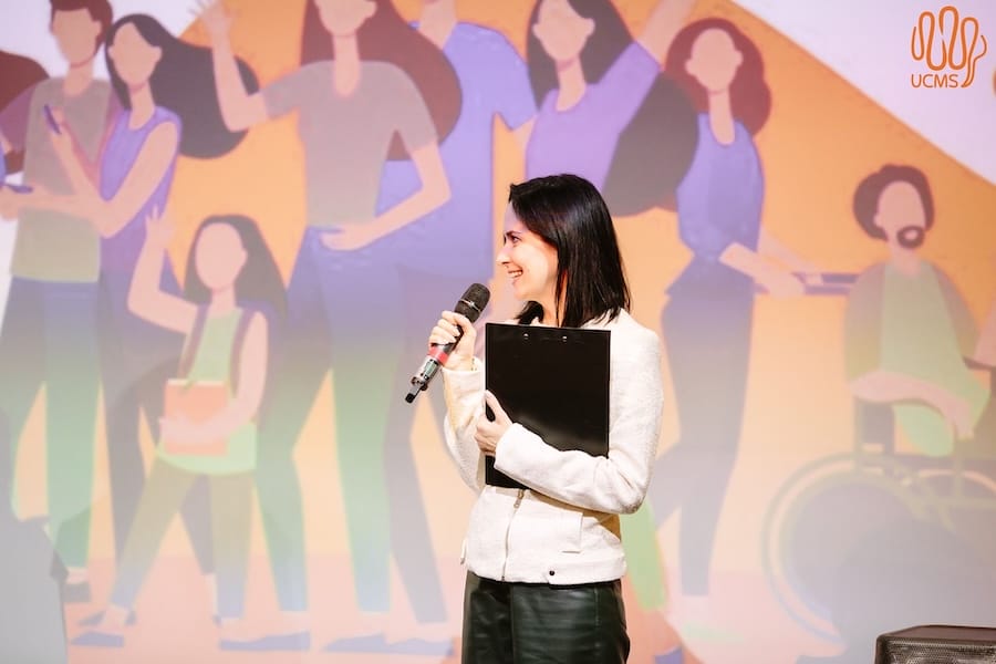 real 2db6c7e1 4595 47f3 a6f2 af835a970be9